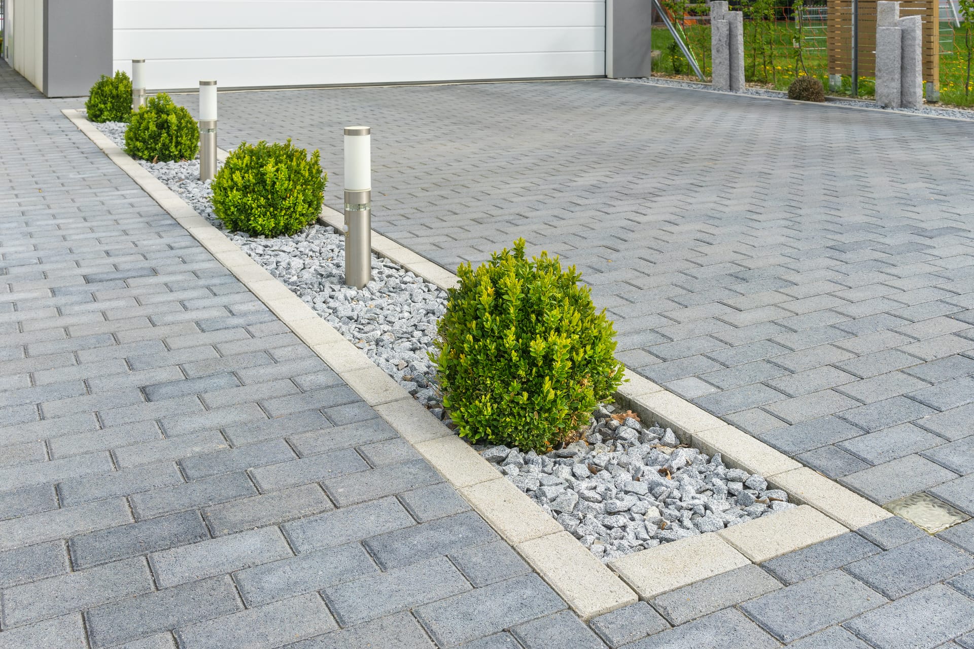 Block paving driveway by Trade Safe Paving